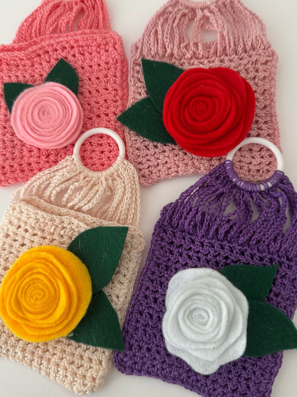 4 crochet & Felt pouches